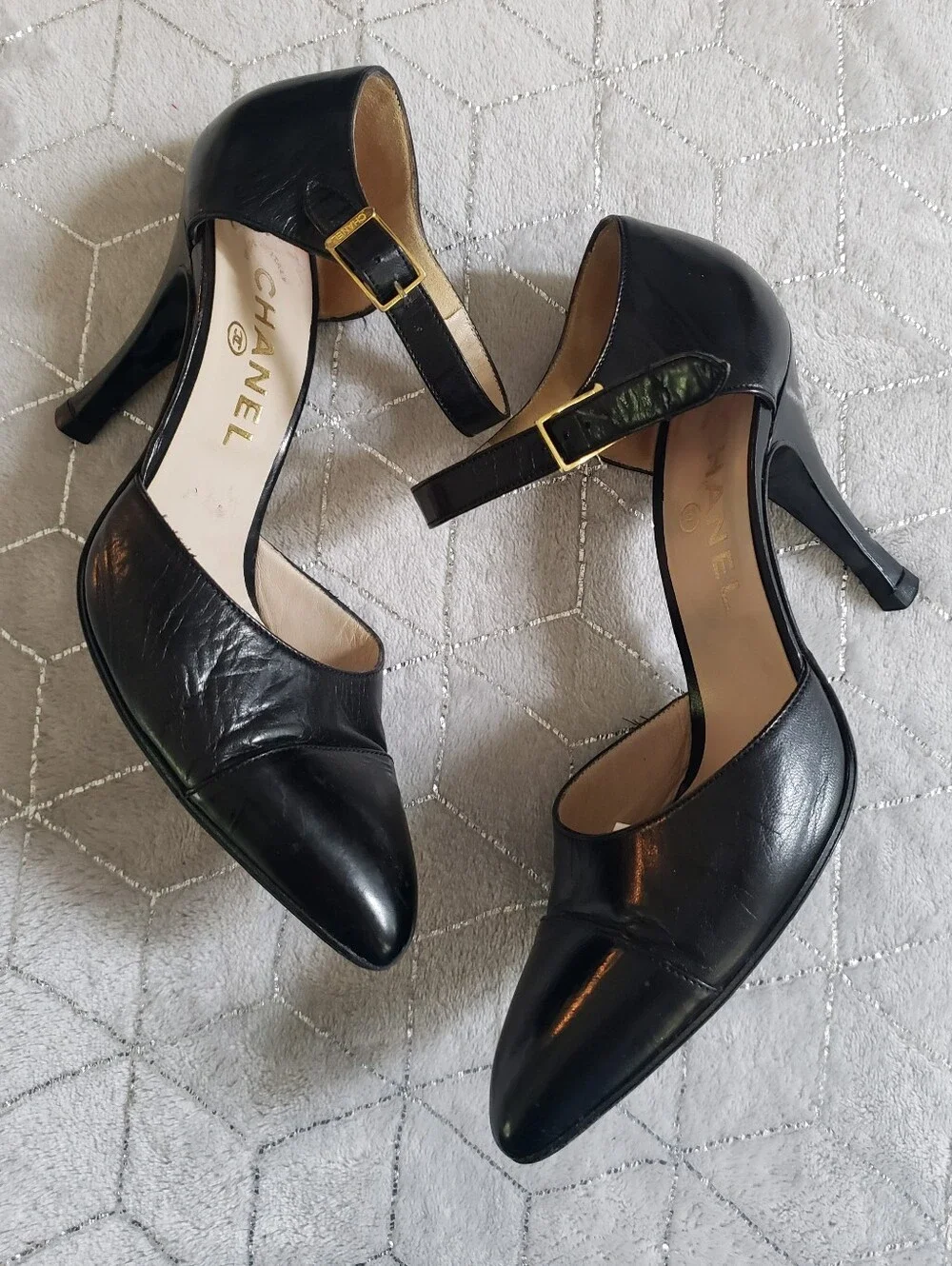 CHANEL | Womens Leather D'Orsay Pumps
